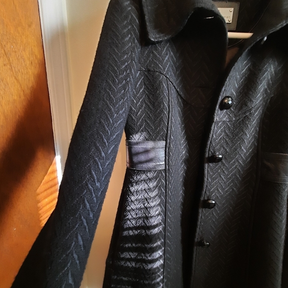 Mackage Black Textured Wool Coat with Leather Detail At Waist - Picture 5 of 16